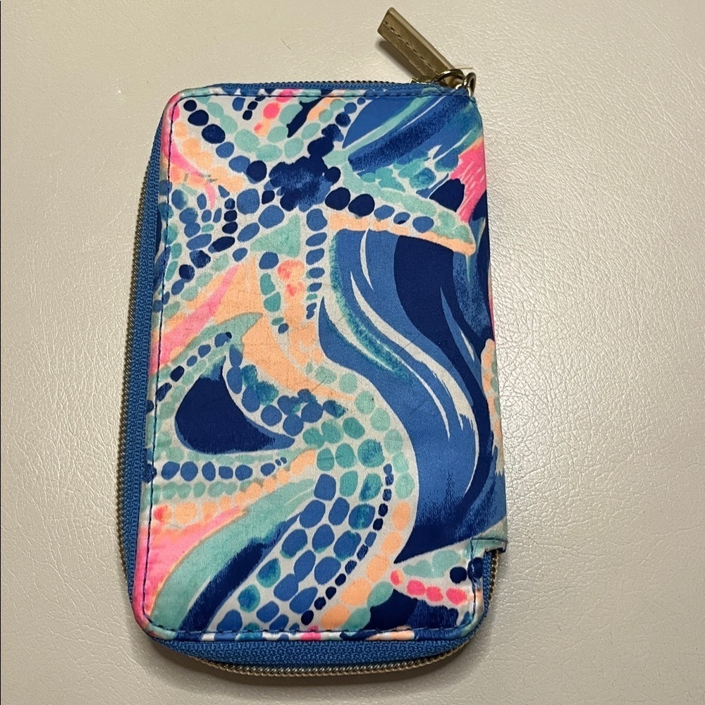 Lilly Pulitzer Wallet - Picture 2 of 6